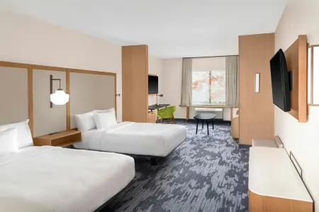 Fairfield Inn & Suites Detroit Taylor Отели рядом с достопримечательностью «Zap Zone»