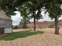 Charming 3-bedroom house with WiFi, AC in serene Kanab