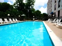 Holiday Inn Express RICHMOND-MECHANICSVILLE by IHG - Swimmingpools