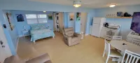 Beautiful Panoramic Views downtown with private beach access