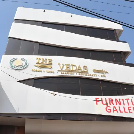 Hotel the Vedas