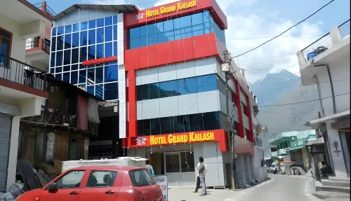 Grand Kailash Hotels in Joshimath