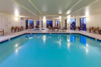 Candlewood Suites Longmont - Boulder Area by IHG Hotels in Longmont