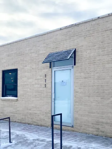 Modern meets historic charm! Unique stay in historic little town on the prairie โรงแรมใน