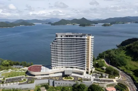 Stanford Hotel&Resort Tongyeong Отели в г. Тхонъён