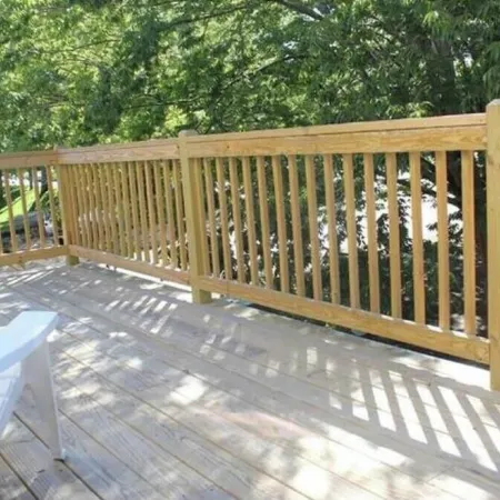2 Bedroom Condo, Close to Town and the Beach
