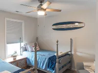 Clean New Townhome: Comfort and Convenience Await! Hotels in Pender County