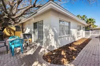 Chloe's Villa on Siesta Key, A Private 1/1 Escape Hotels in Siesta Key