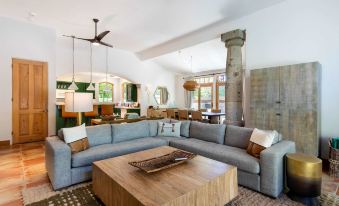 Lux - Historic Tennis Club Enclave - King Beds