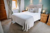 The Granary at Fawsley Hotels in Catesby