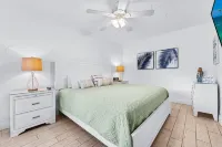 Crescent Beach Villas by Beachside Management