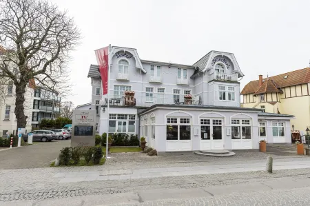 Villa Strandperle IV Jahreszeiten Kühlungsborn Отели в г. Штеффенсхаген