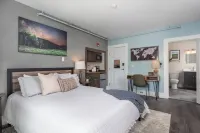 TuckAway Suites at East Branch Hotels in Glen