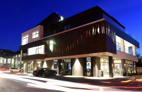 卡斯特魯恩酒店