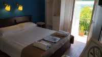 Relais Il Giardino FRA Gli Ulivi - Oasi Panoramica Vista Mare - Bondegårdsophold