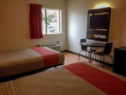 Motel 6 Woodway, TX