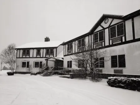 Camelot Restaurant & Inn Отели рядом с достопримечательностью «Pennsylvania Anthracite Heritage Museum»