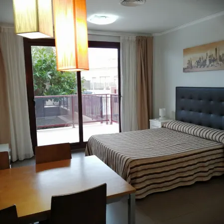 Aparthotel El Faro