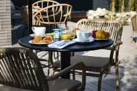 Hotel le 25 Hotel a Lanton