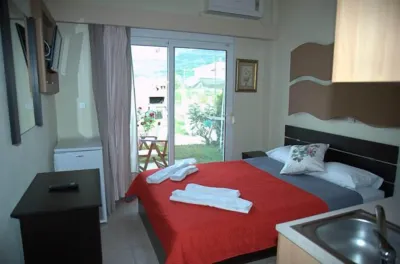 Studios Giannakis Hotels in Koinira