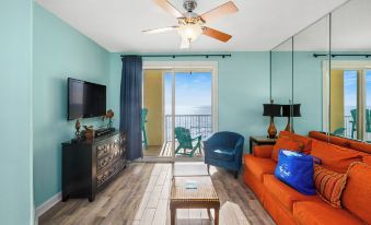 20th Floor Condo! Sleeps 8! Gulf Front Master Suite w/ Beautiful Gulf Views!