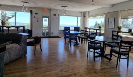 Auberge de Nos Aieux Отели в г. Шарлевуа