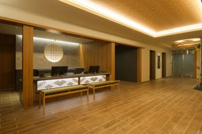 フロントデスク トーセイホテルココネ鎌倉の写真