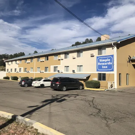 Simple Rewards Inn