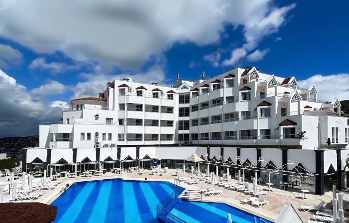 Roseıra Beach Resort