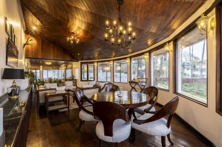 Amã Stays & Trails Puttabong Cottage, Darjeeling Отели рядом с достопримечательностью «Himalayan Mountaineering Institute»