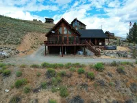 Stanley House - Hillside Cabin with Panoramic Views of the Sawtooth Mountains Hotels in Custer County