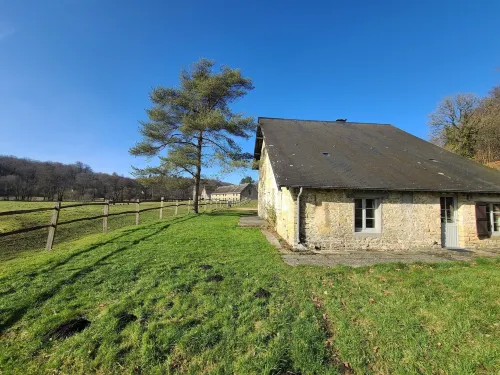 奧爾瓦爾的可愛度假屋，帶花園