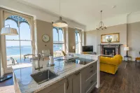 1 Elliot Terrace - Apartments