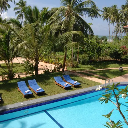 Wunderbar Beach Hotel