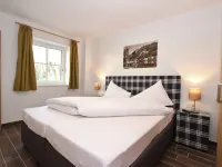 Chalet in Saalbach by Ski Lift & Slopes