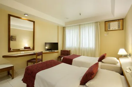 Hotel Atlântico Copacabana Отели рядом с достопримечательностью «Parque Lage»