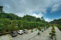 The Sanihara Hotel And Resort - Bãi đậu xe