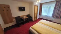 Hotel Garni Dorfblick Hotels in Pettneu am Arlberg