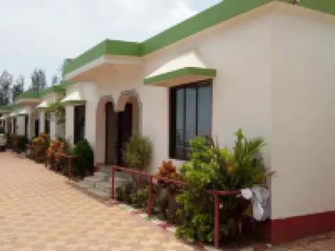 เมาฮาน่า บีช รีสอร์ท โรงแรมในมณฑรมุณี