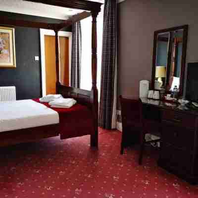 Caledonian Hotel Rooms
