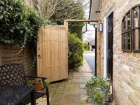 Peaceful Studio Flat with Patio and Dogs Allowed Hotels in Cobham