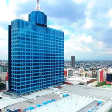 IzZzleep WTC Mexico (World Trade Center Mexico) Отели рядом с достопримечательностью «Центр международной торговли Pepsi Center»