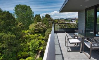 Sunrise Garden Suites