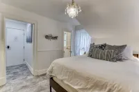 Pangea House Hotels in Gananoque