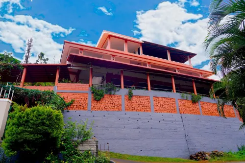 Deva Maani Coorg Nature Holiday Отели в г. Канданаколли
