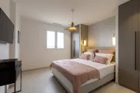 Résidence Omigna, Spacious Luxury Apartments, Cargese, Corse du Sud - balcony