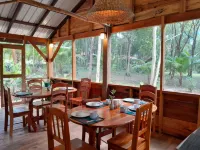 The Cabins at Monkey Fall Hotel di San Ignacio