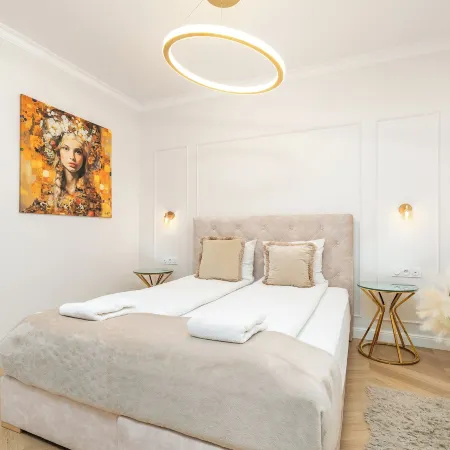Margi Gold Studio, Very Lux, Old Town, Aircon