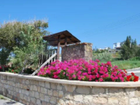 Villa Only 50m to the Sea, Sleeps 12, Polis Hotels in Pomos