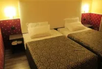 هوتل لاجونا ريزيدنس Hotels near بورتو مارجيرا